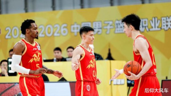 AG真人国际中国官网登录入口 3-1遗患无限！上海传3坏音讯广厦收3利好，让王博有了翻盘的底气